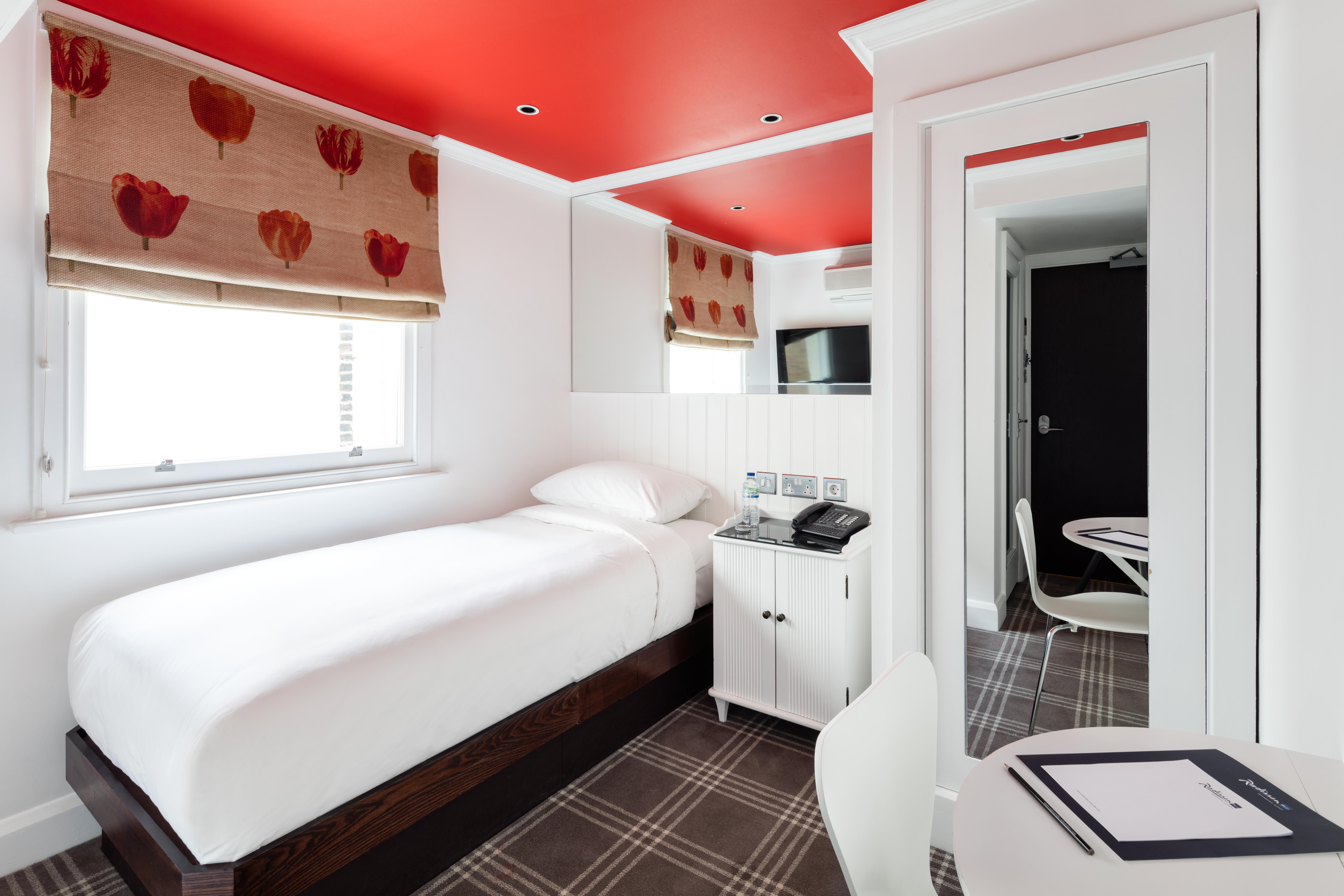Radisson Blu Hotel, London Marble Arch - Formerly Sussex Екстер'єр фото